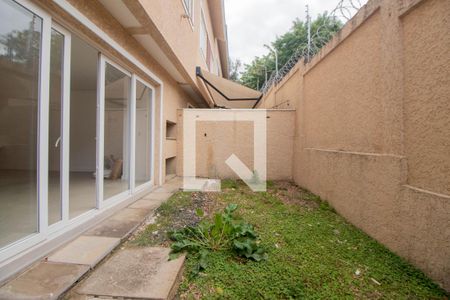Casa de condomínio à venda com 256m², 3 quartos e 2 vagas Casa de condomínio à venda com 256m², 3 quartos e 2 vagasPátio