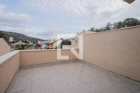 Casa de condomínio à venda com 256m², 3 quartos e 2 vagas Casa de condomínio à venda com 256m², 3 quartos e 2 vagasVaranda do Sótão