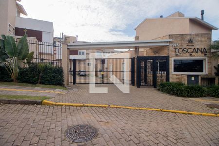 Casa de condomínio à venda com 256m², 3 quartos e 2 vagas Casa de condomínio à venda com 256m², 3 quartos e 2 vagasFachada do Condomínio
