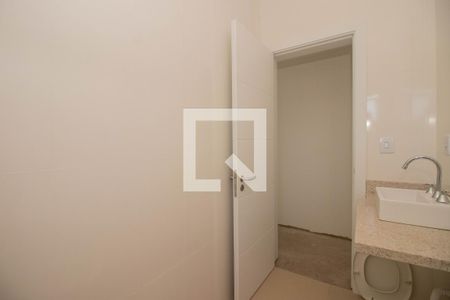 Casa de condomínio à venda com 256m², 3 quartos e 2 vagas Casa de condomínio à venda com 256m², 3 quartos e 2 vagasBanheiro Social