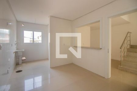 Casa de condomínio à venda com 256m², 3 quartos e 2 vagas Casa de condomínio à venda com 256m², 3 quartos e 2 vagasCozinha e Área de Serviço