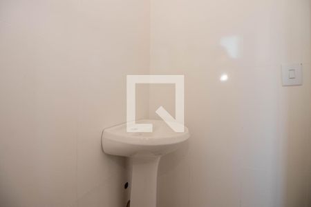 Casa de condomínio à venda com 256m², 3 quartos e 2 vagas Casa de condomínio à venda com 256m², 3 quartos e 2 vagasBanheiro Auxiliar