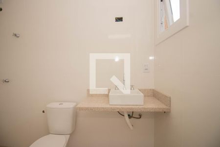 Casa de condomínio à venda com 256m², 3 quartos e 2 vagas Casa de condomínio à venda com 256m², 3 quartos e 2 vagasBanheiro da Suíte