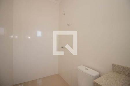 Casa de condomínio à venda com 256m², 3 quartos e 2 vagas Casa de condomínio à venda com 256m², 3 quartos e 2 vagasBanheiro da Suíte