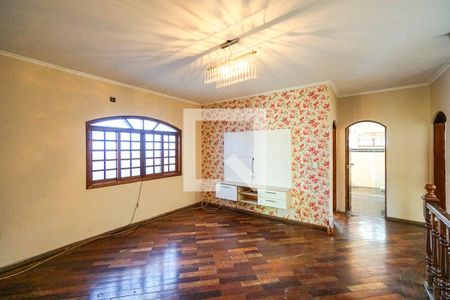 Sala andar superior de casa para alugar com 4 quartos, 500m² em Jardim Textil, São Paulo