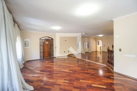 Sala de casa para alugar com 4 quartos, 500m² em Jardim Textil, São Paulo