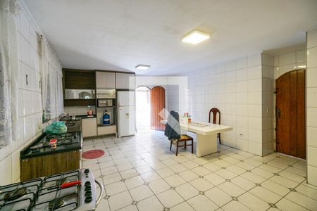 Casa para alugar com 500m², 4 quartos e 7 vagasCozinha