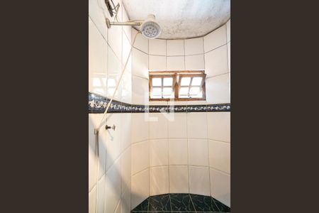 Casa para alugar com 500m², 4 quartos e 7 vagasChuveiro