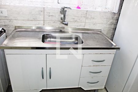 Casa para alugar com 80m², 2 quartos e 2 vagasCozinha