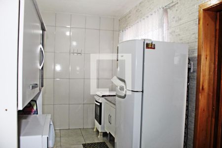 Casa para alugar com 80m², 2 quartos e 2 vagasCozinha