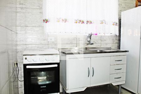 Casa para alugar com 80m², 2 quartos e 2 vagasCozinha