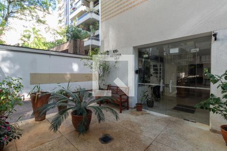 Apartamento para alugar com 38m², 1 quarto e sem vaga Apartamento para alugar com 38m², 1 quarto e sem vagaEntrada