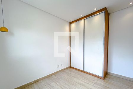 Apartamento à venda com 72m², 2 quartos e 2 vagasQuarto 2