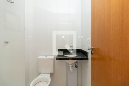 Banheiro de apartamento para alugar com 1 quarto, 42m² em Água Rasa, São Paulo