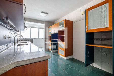 Apartamento para alugar com 130m², 3 quartos e 2 vagas Apartamento para alugar com 130m², 3 quartos e 2 vagasCozinha