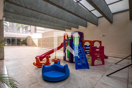 Apartamento para alugar com 130m², 3 quartos e 2 vagas Apartamento para alugar com 130m², 3 quartos e 2 vagasPlayground