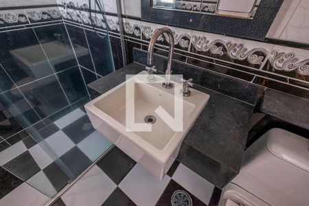 Apartamento para alugar com 130m², 3 quartos e 2 vagas Apartamento para alugar com 130m², 3 quartos e 2 vagasSuíte - Banheiro