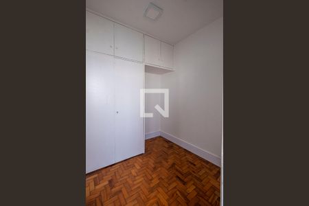 Apartamento para alugar com 130m², 3 quartos e 2 vagas Apartamento para alugar com 130m², 3 quartos e 2 vagasÁrea de Serviço - Quarto