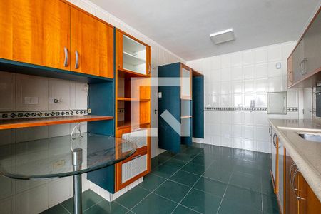 Apartamento para alugar com 130m², 3 quartos e 2 vagas Apartamento para alugar com 130m², 3 quartos e 2 vagasCozinha