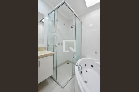 Casa para alugar com 400m², 4 quartos e 6 vagasBanheiro Suíte 01