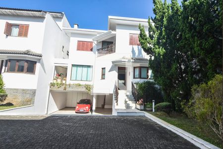 Casa para alugar com 400m², 4 quartos e 6 vagasCasa