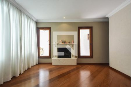 Casa para alugar com 400m², 4 quartos e 6 vagasSala 02