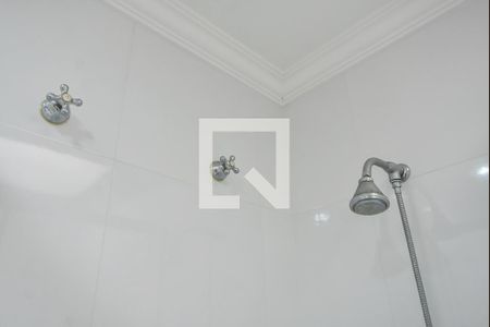 Casa para alugar com 400m², 4 quartos e 6 vagasBanheiro Suíte 01