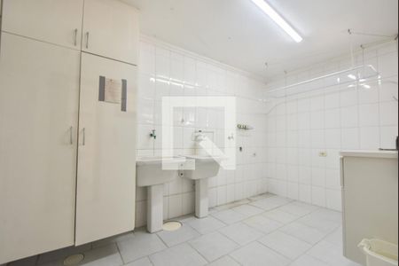 Casa para alugar com 400m², 4 quartos e 6 vagasLavanderia 