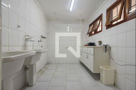 Casa para alugar com 400m², 4 quartos e 6 vagasLavanderia 