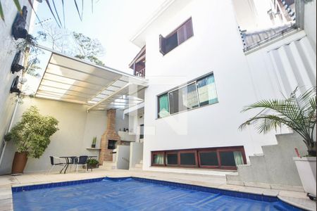 Casa para alugar com 400m², 4 quartos e 6 vagasPiscina
