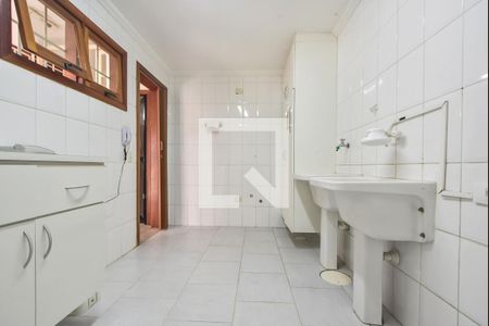 Casa para alugar com 400m², 4 quartos e 6 vagasLavanderia 