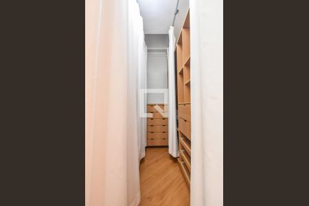 Casa para alugar com 400m², 4 quartos e 6 vagasCloset Suíte 01