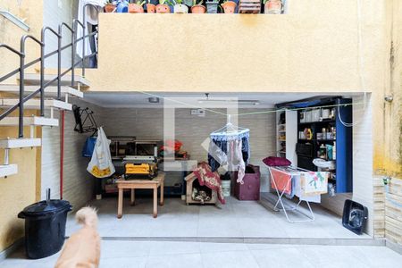 Casa à venda com 147m², 3 quartos e 2 vagasChurrasqueira e quintal