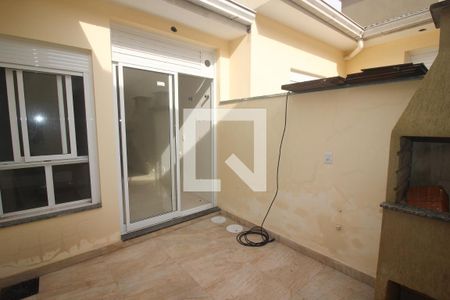 Casa à venda com 73m², 3 quartos e 1 vagaQuintal