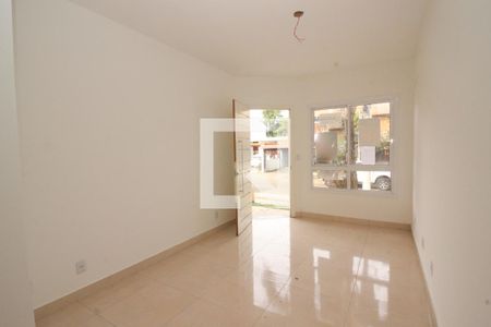 Sala de casa à venda com 3 quartos, 73m² em Espírito Santo, Porto Alegre