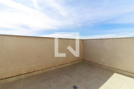 Apartamento à venda com 130m², 2 quartos e 2 vagasSuíte 2 - Varanda