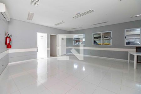 Apartamento para alugar com 42m², 2 quartos e 1 vaga Apartamento para alugar com 42m², 2 quartos e 1 vagaSalão de Festas