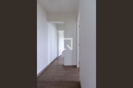 Corredor de apartamento para alugar com 2 quartos, 42m² em Fazenda Aricanduva, São Paulo