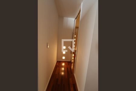 Apartamento à venda com 225m², 3 quartos e 2 vagas Apartamento à venda com 225m², 3 quartos e 2 vagasLavabo