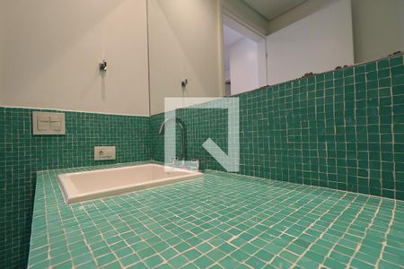 Apartamento à venda com 225m², 3 quartos e 2 vagas Apartamento à venda com 225m², 3 quartos e 2 vagasBanheiro Corredor