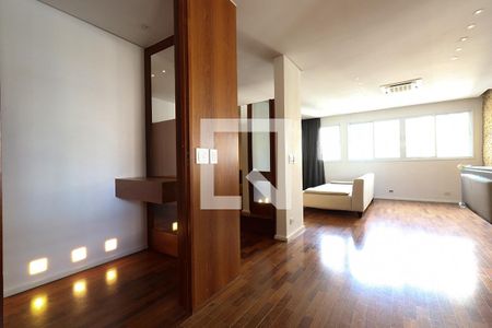 Apartamento à venda com 225m², 3 quartos e 2 vagas Apartamento à venda com 225m², 3 quartos e 2 vagasHall de Entrada - Elevador Privativo