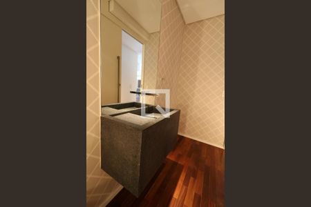 Apartamento à venda com 225m², 3 quartos e 2 vagas Apartamento à venda com 225m², 3 quartos e 2 vagasLavabo