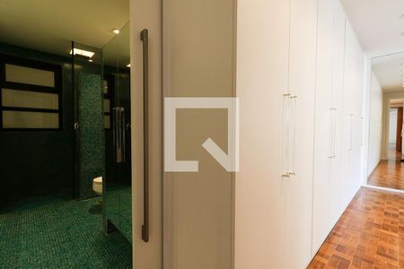 Apartamento à venda com 225m², 3 quartos e 2 vagas Apartamento à venda com 225m², 3 quartos e 2 vagasQuarto 3 Suíte