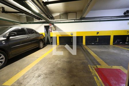 Apartamento à venda com 225m², 3 quartos e 2 vagas Apartamento à venda com 225m², 3 quartos e 2 vagasGaragem 2 Vagas