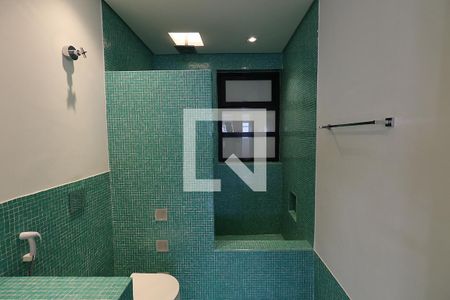 Apartamento à venda com 225m², 3 quartos e 2 vagas Apartamento à venda com 225m², 3 quartos e 2 vagasBanheiro Corredor