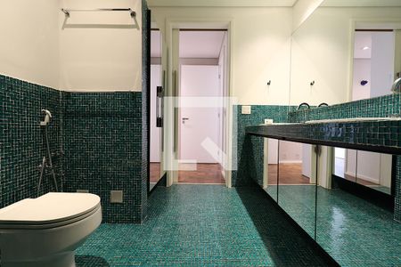 Apartamento à venda com 225m², 3 quartos e 2 vagas Apartamento à venda com 225m², 3 quartos e 2 vagasQuarto 3 Suíte - Banheiro