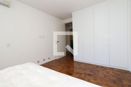 Apartamento à venda com 225m², 3 quartos e 2 vagas Apartamento à venda com 225m², 3 quartos e 2 vagasQuarto 2