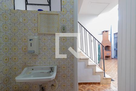 Casa à venda com 220m², 4 quartos e 4 vagasÁrea de Serviço