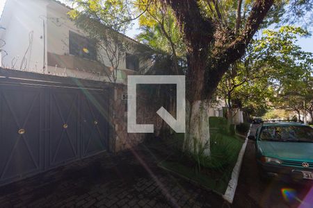 Casa à venda com 220m², 4 quartos e 4 vagasQuintal
