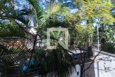 Casa à venda com 220m², 4 quartos e 4 vagasVista